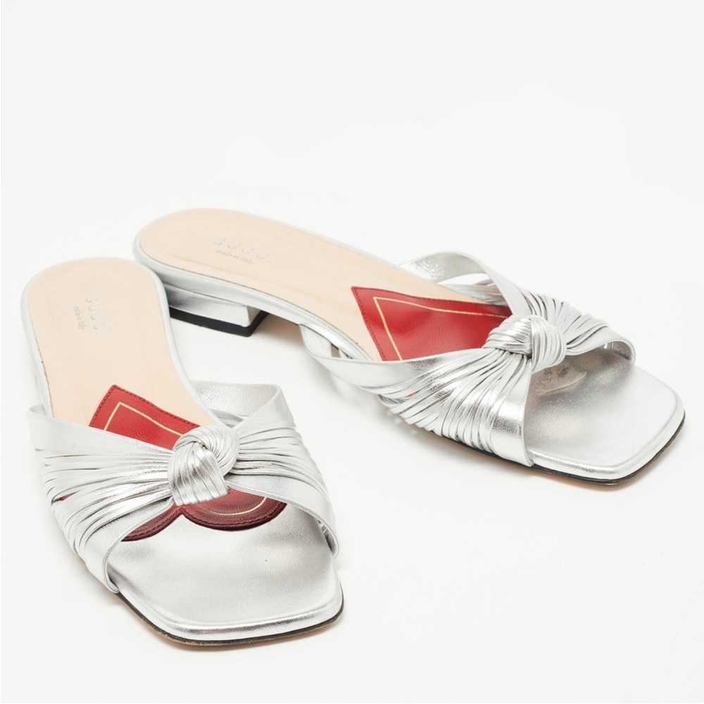Gucci Silver Knotted Leather Flat Slides